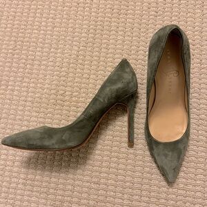 Ivanka Trump green suede pumps